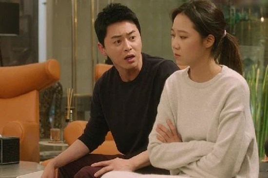 Chồng bị tai nạn nguy kịch nhưng vợ vẫn thản nhiên như không, ngày xuất viện anh ấm ức trách móc thì phải 