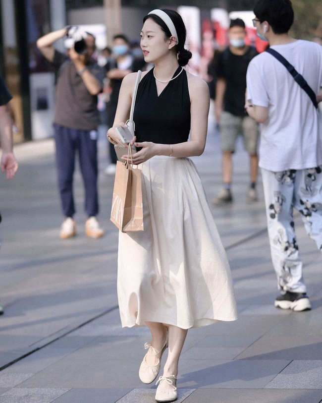 Ngắm 15 set đồ từ street style Châu Á để chọn ra 1 bộ thật đỉnh cho ngày đầu tuần đi làm-3