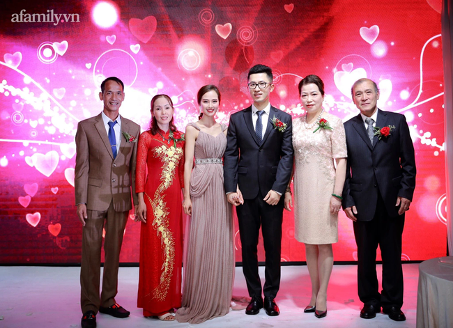 Chuyện tình cô gái Việt và thầy giáo người Thượng Hải hơn 11 tuổi: Đám cưới cổ tích đối diện tháp truyền hình Đông Phương và cuộc sống như mơ trên đất Trung Quốc-7