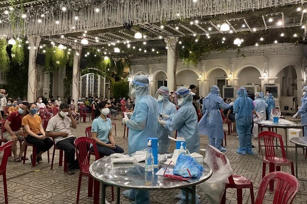 NÓNG: Thêm 33 ca dương tính SARS-CoV-2, đều liên quan Hội thánh truyền giáo Phục Hưng-2