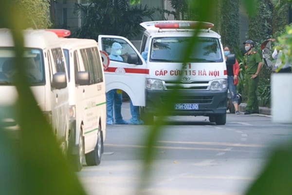 Tâm sự của nữ bác sĩ có con khóc đòi bế khi thấy mẹ trên ti vi: Dù hứa với con ngoan, mấy hôm nữa mẹ về, nhưng đó là nói dối-4