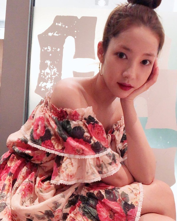 5 kiểu váy liền Park Min Young mê nhất: Nàng 30+ có ngay loạt gợi ý vừa hack dáng vừa trẻ xinh ra mấy tuổi-2