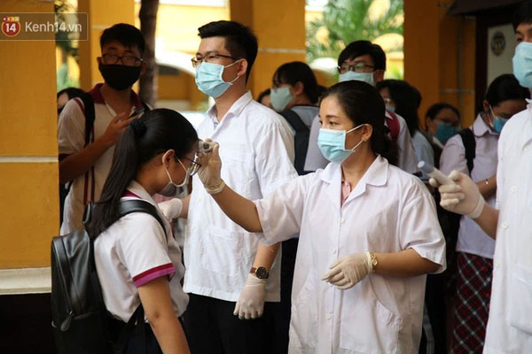 TP.HCM ra thông báo khẩn ngay trong đêm cho học sinh, giáo viên-1