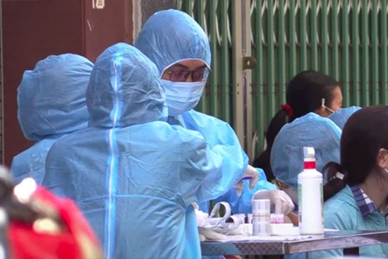 Tối 30/5: Có 142 ca mắc COVID-19 trong nước, riêng TPHCM ghi nhận nhiều nhất với 49 ca