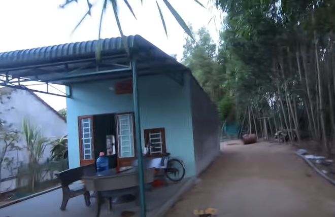 Người dân miền Trung lên tiếng về sự thật đoàn từ thiện của NS Hoài Linh, Chí Tài đến hỗ trợ xây nhà sau lũ từ cuối năm 2020-1