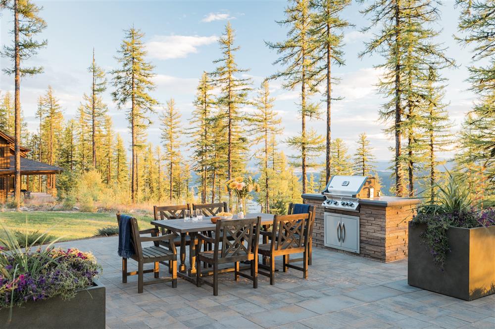 Căn nhà gỗ giữa rừng thông xanh đẹp như cổ tích khiến nhiều người đắm đuối khi ngắm nhìn-6