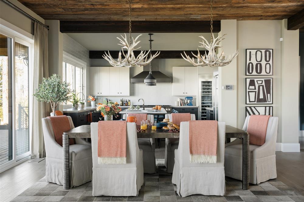 Căn nhà gỗ giữa rừng thông xanh đẹp như cổ tích khiến nhiều người đắm đuối khi ngắm nhìn-12