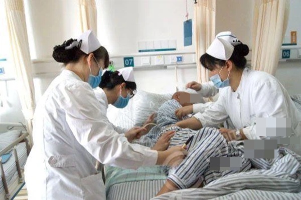 Cặp vợ chồng 47 tuổi mắc ung thư gan không rõ lý do, bác sĩ nói thủ phạm” đã ở trong mâm cơm nhiều năm mà không biết-1