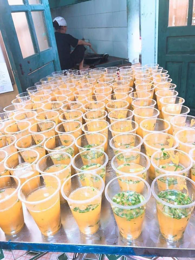 Những phần cơm cách ly bắt mắt và đầy đủ dinh dưỡng gây sốt MXH, nghe lời tâm sự của người nấu lại càng thương-8