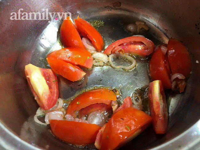 Ngày hè nắng nóng mà có bát canh chua này thì chồng chan vợ húp cả nhà xuýt xoa-4