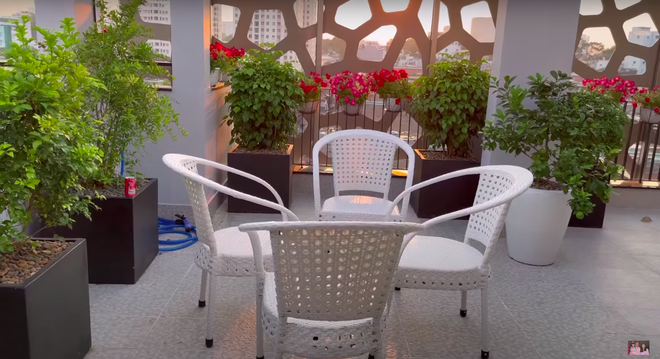 Việt Hương: Biệt thự to đẹp không ở, hột xoàn mua nhiều nhưng không đeo và quan điểm làm từ thiện-2