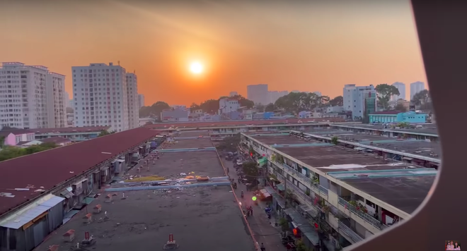 Việt Hương: Biệt thự to đẹp không ở, hột xoàn mua nhiều nhưng không đeo và quan điểm làm từ thiện-3