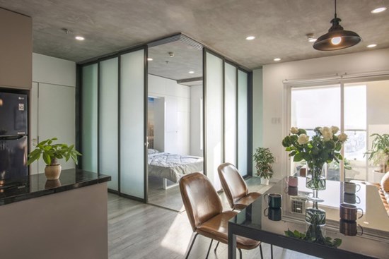 Căn hộ 65m2 của trai độc thân, nội thất hết 550 triệu, đập thông tường làm chiếc hộp 