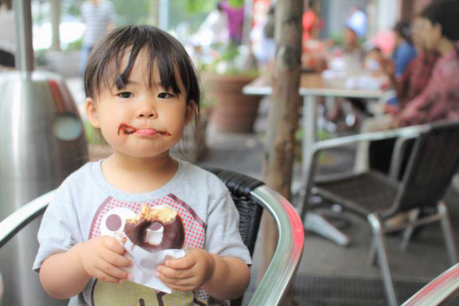 Kỹ năng giao tiếp siêu việt mà phụ huynh nào cũng cần bỏ túi: Con sẵn sàng lắng nghe, bố mẹ chẳng cần đau đầu hay quát mắng-4