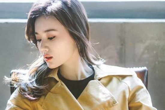 Lần đầu tiên đến nhà bạn trai, ảnh cưới vừa quen vừa lạ khiến tôi quay lưng bỏ đi ngay lập tức