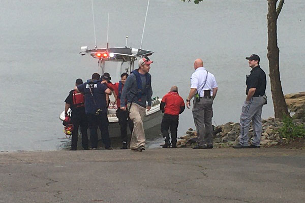 NÓNG: Máy bay chở 96 người rơi nổ tung ở Philippines, ít nhất 45 người thiệt mạng-6