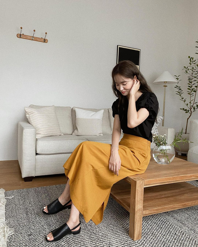 Diện chân váy dài đẹp xinh hết cỡ nhờ áp dụng 12 cách mix của gái Hàn-1