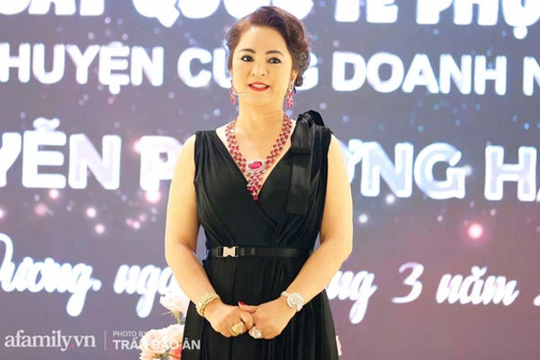 Trào lưu cover thánh livestream nhanh chóng chiếm sóng mạng xã hội, TikToker ai nấy đầu tư kỹ lưỡng nhìn như chị em sinh đôi!-1