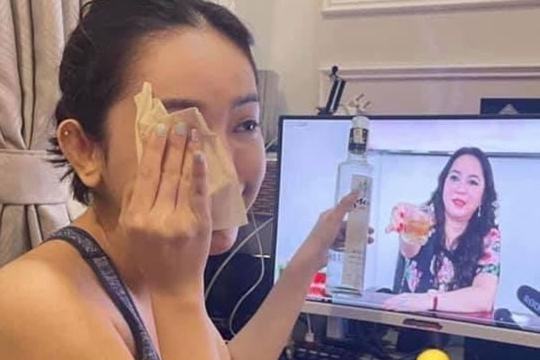 Beauty vloger nổi tiếng gây tranh cãi khi đăng status: Bộ đến cơ quan nhà nước là phải mặc áo có tay hả mọi người?-3