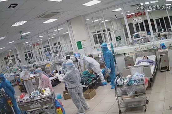 11 bệnh nhân Covid-19 nặng và 