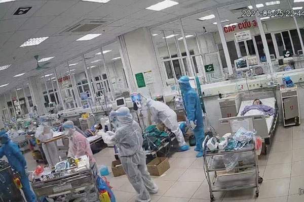 11 bệnh nhân Covid-19 nặng và siêu nặng được cứu sống thần kỳ tại Bệnh viện Bệnh Nhiệt đới Trung ương-1
