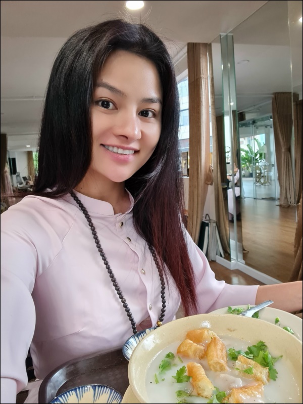Siêu mẫu Vũ Thu Phương đảm đang nấu ăn ngày dịch, toàn món ngon đậm đà vị Bắc cực hao cơm-2