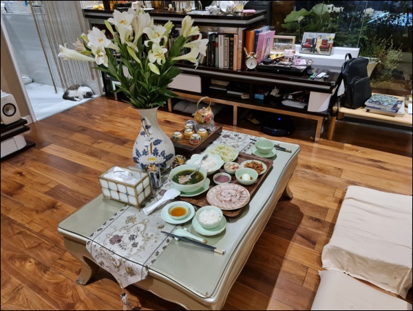 Siêu mẫu Vũ Thu Phương đảm đang nấu ăn ngày dịch, toàn món ngon đậm đà vị Bắc&nbsp;cực hao cơm-3