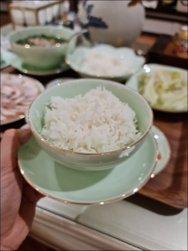 Siêu mẫu Vũ Thu Phương đảm đang nấu ăn ngày dịch, toàn món ngon đậm đà vị Bắc&nbsp;cực hao cơm-5