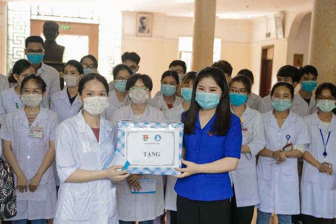 Sinh viên các trường Y dược tiếp tục thần tốc lên đường hỗ trợ Bắc Ninh, Bắc Giang chống dịch-7