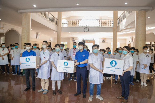 Sinh viên các trường Y dược tiếp tục thần tốc lên đường hỗ trợ Bắc Ninh, Bắc Giang chống dịch-3