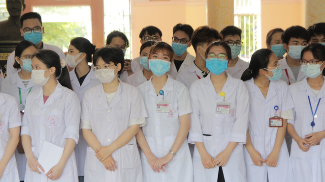 Sinh viên các trường Y dược tiếp tục thần tốc lên đường hỗ trợ Bắc Ninh, Bắc Giang chống dịch-2