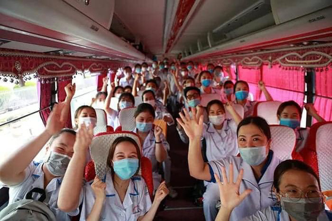 Sinh viên các trường Y dược tiếp tục thần tốc lên đường hỗ trợ Bắc Ninh, Bắc Giang chống dịch-23