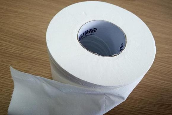 Loại nào tốt hơn, giấy vệ sinh trắng hay vàng? Còn có loại giấy vệ sinh bẩn nhất đời nhiều người vẫn thường dùng-2