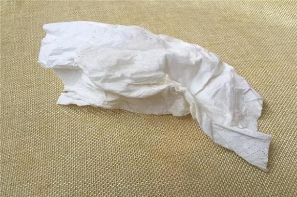 Loại nào tốt hơn, giấy vệ sinh trắng hay vàng? Còn có loại giấy vệ sinh bẩn nhất đời nhiều người vẫn thường dùng-3