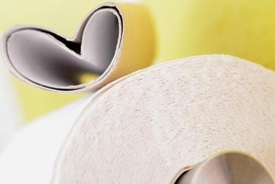 Loại nào tốt hơn, giấy vệ sinh trắng hay vàng? Còn có loại giấy vệ sinh 'bẩn nhất đời' nhiều người vẫn thường dùng