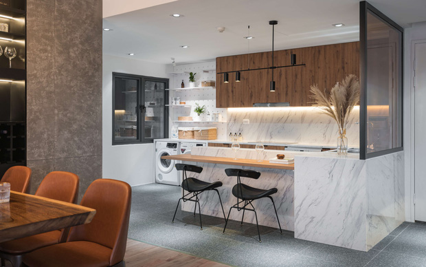 Căn hộ cải tạo của chồng nghiện nhà, vợ yêu bếp, chi phí hết 850 triệu, thành quả chỉ biết thốt lên: May mà nghe KTS!-13