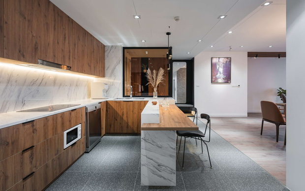 Căn hộ cải tạo của chồng nghiện nhà, vợ yêu bếp, chi phí hết 850 triệu, thành quả chỉ biết thốt lên: May mà nghe KTS!-14