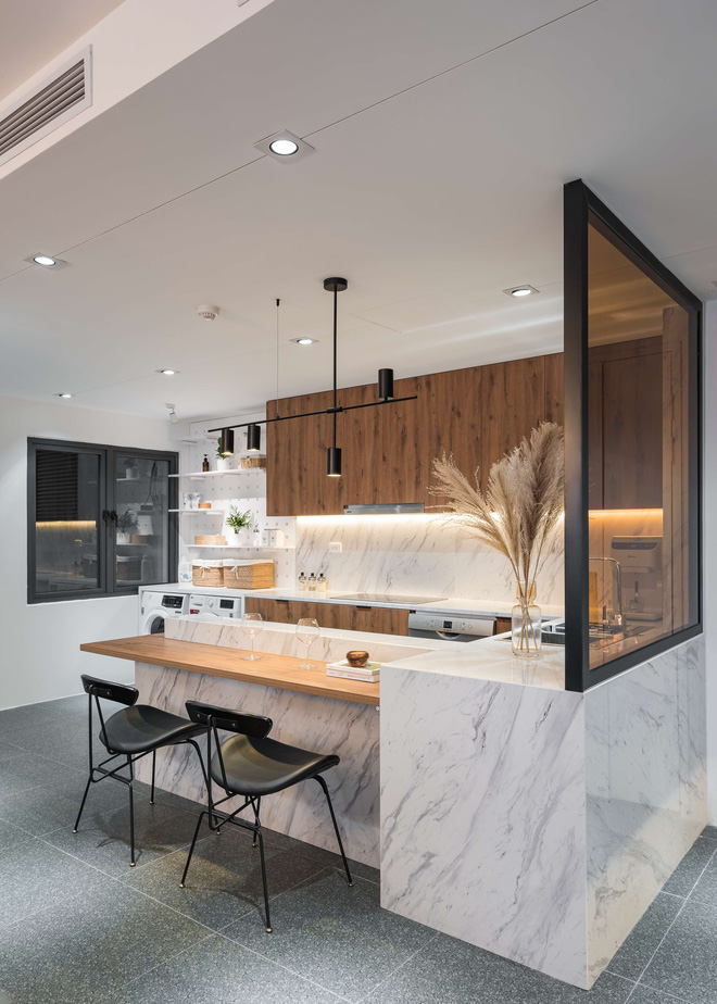 Căn hộ cải tạo của chồng nghiện nhà, vợ yêu bếp, chi phí hết 850 triệu, thành quả chỉ biết thốt lên: May mà nghe KTS!-16