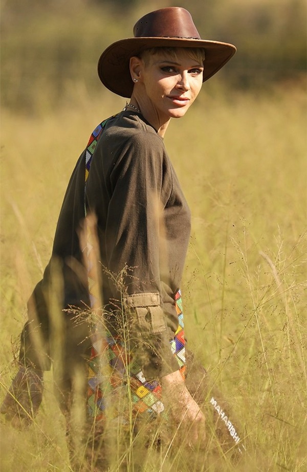 Sau một thời gian vắng bóng, Vương phi xinh đẹp nhất Monaco từng gây bão với mái tóc cạo nửa đầu, nay tái xuất với vẻ ngoài đáng chú ý-2