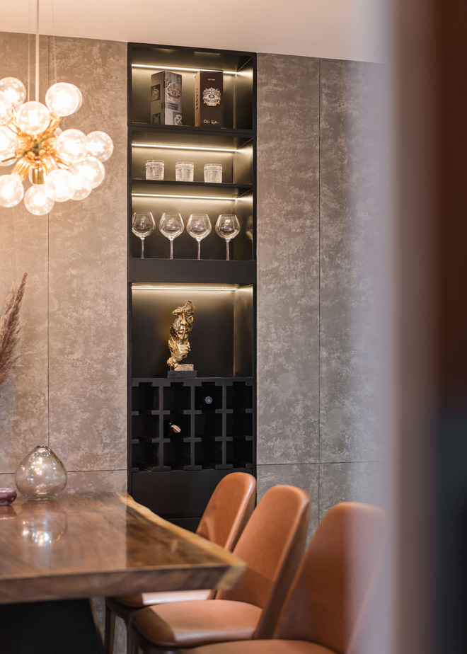 Căn hộ cải tạo của chồng nghiện nhà, vợ yêu bếp, chi phí hết 850 triệu, thành quả chỉ biết thốt lên: May mà nghe KTS!-25