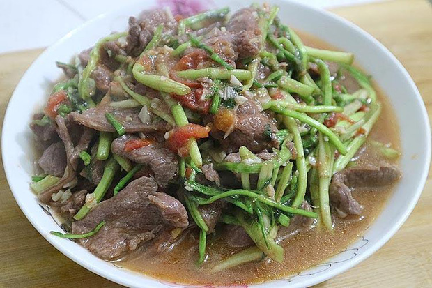 Một loại rau ở Việt Nam bán rõ đắt nhưng bên Nhật mọc đầy đường, dân mạng góp ý: Thật chẳng biết hưởng thụ!-2