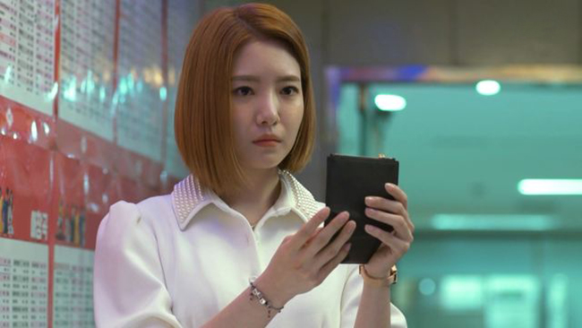 Bạn trai không tiếc tiền cho người yêu đi du học, 3 năm sau lại lạnh lùng chia tay để lấy người khác, lời mắng của mẹ khiến cô gái tỉnh ngộ-2
