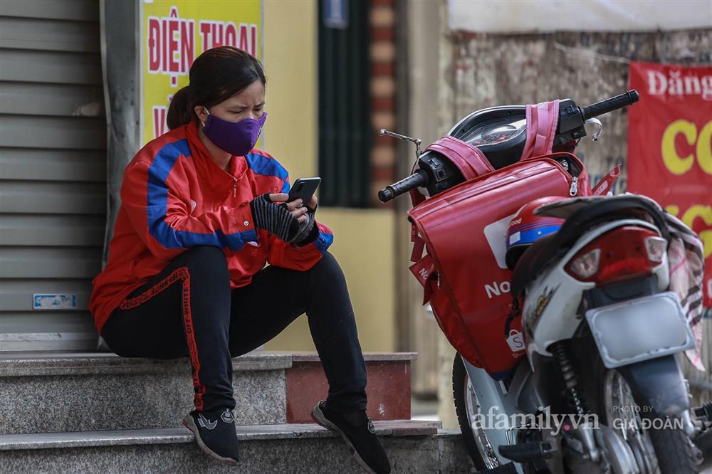 Chuyện những người phụ nữ làm việc đàn ông trên đường phố Hà Nội-2