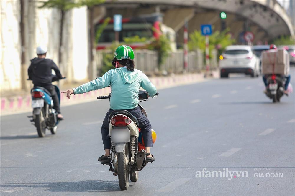 Chuyện những người phụ nữ làm việc đàn ông trên đường phố Hà Nội-8