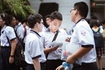 Thi lớp 10 ở Hà Nội: Không bật điều hoà, cha mẹ không được tập trung ở cổng trường-4