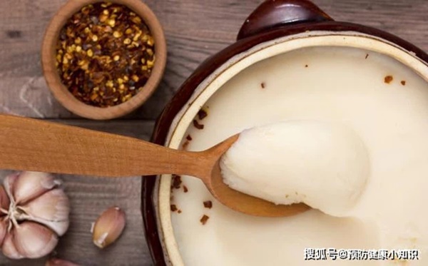 Cả gia đình 3 người lần lượt bị nhồi máu não cùng lúc, bác sĩ chỉ ra thủ phạm chính là loại thực phẩm mà nhiều gia đình thích dùng hàng ngày-2