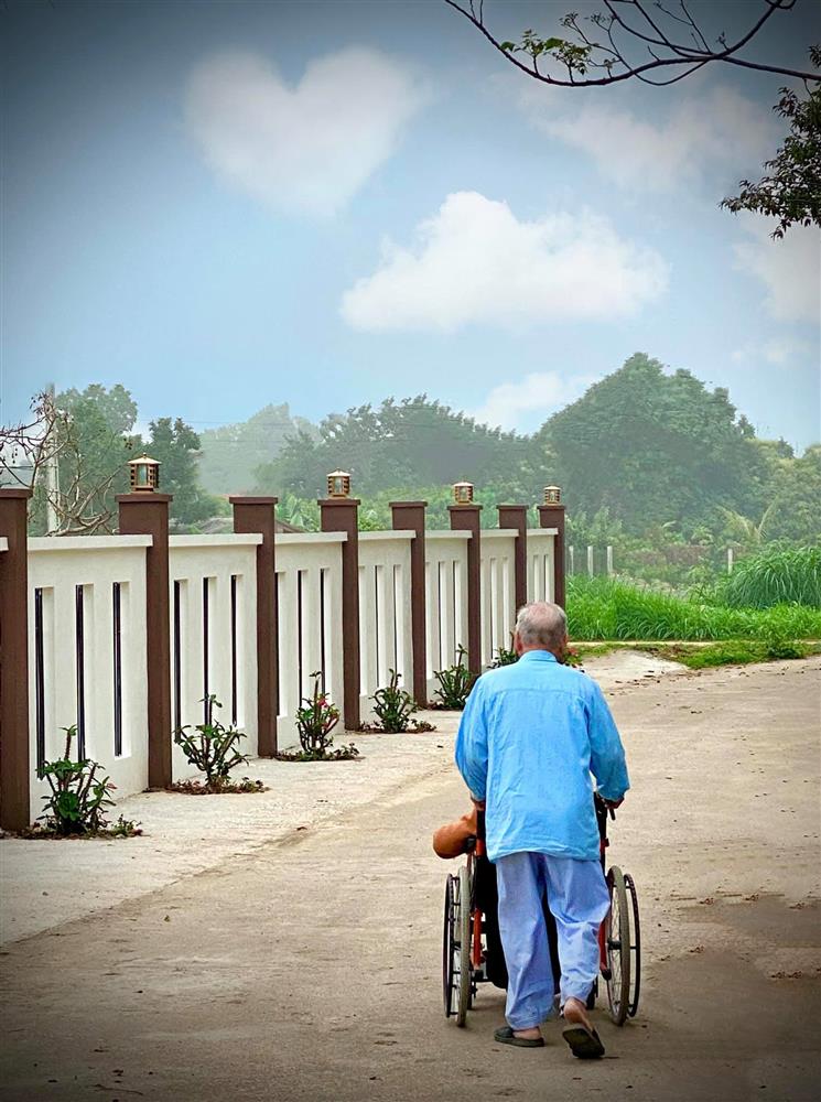 Cuộc sống an yên trong ngôi nhà có vườn hoa hồng quanh năm tỏa hương sắc của gia đình 3 thế hệ ở Ba Vì, Hà Nội-14