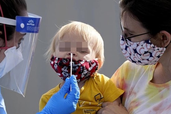 Các triệu chứng COVID-19 phổ biến ở trẻ em cha mẹ cần hết sức lưu ý