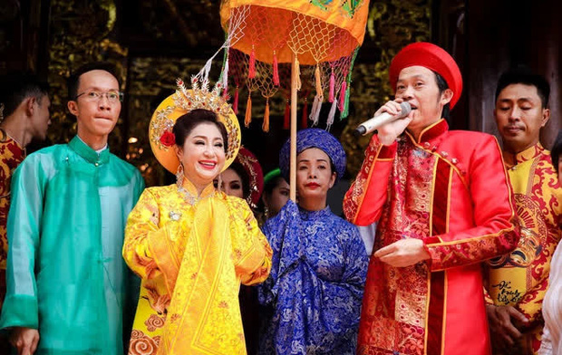 Nhà thờ hơn 100 tỷ của Hoài Linh hàng năm tổ chức lễ Giỗ Tổ sân khấu quy tụ hàng trăm nghệ sĩ, nuôi động thực vật quý hiếm-7