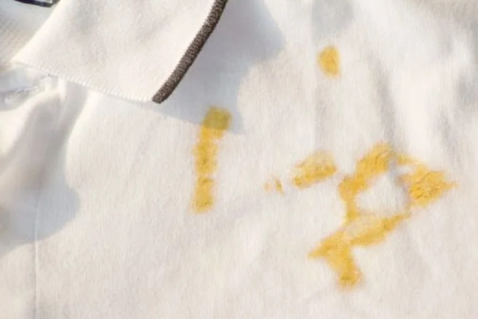 Đổ lon coca vào quần áo bẩn ai cũng nghĩ lãng phí, kết quả mang lại thật bất ngờ-2